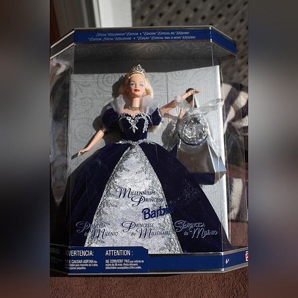 2000 Special Edition Millennium Princess (Blonde) - Picture 1 of 2